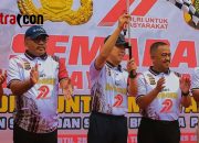 Gubernur Sultra Lepas Jalan Sehat HUT Bhayangkara ke-79, Ribuan Warga Antusias Ikut Serta
