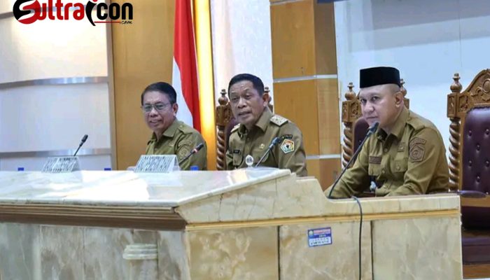 Wagub Sultra Pimpin Rapat Persiapan HUT RI ke-80, Tekankan Efisiensi Anggaran dan Disiplin OPD