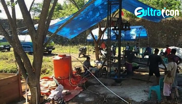 Peduli Krisis Air Bersih, Aiptu Ahmad Syamsul Bor Sumur dengan Biaya Pribadi di Pelosok Muna