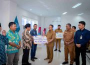 Bank Sultra Salurkan CSR Untuk Mendukung Pembangunan Keagamaan di Buton Tegah